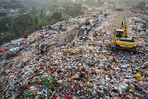 Avrupanın plastik çöplüğü olduk