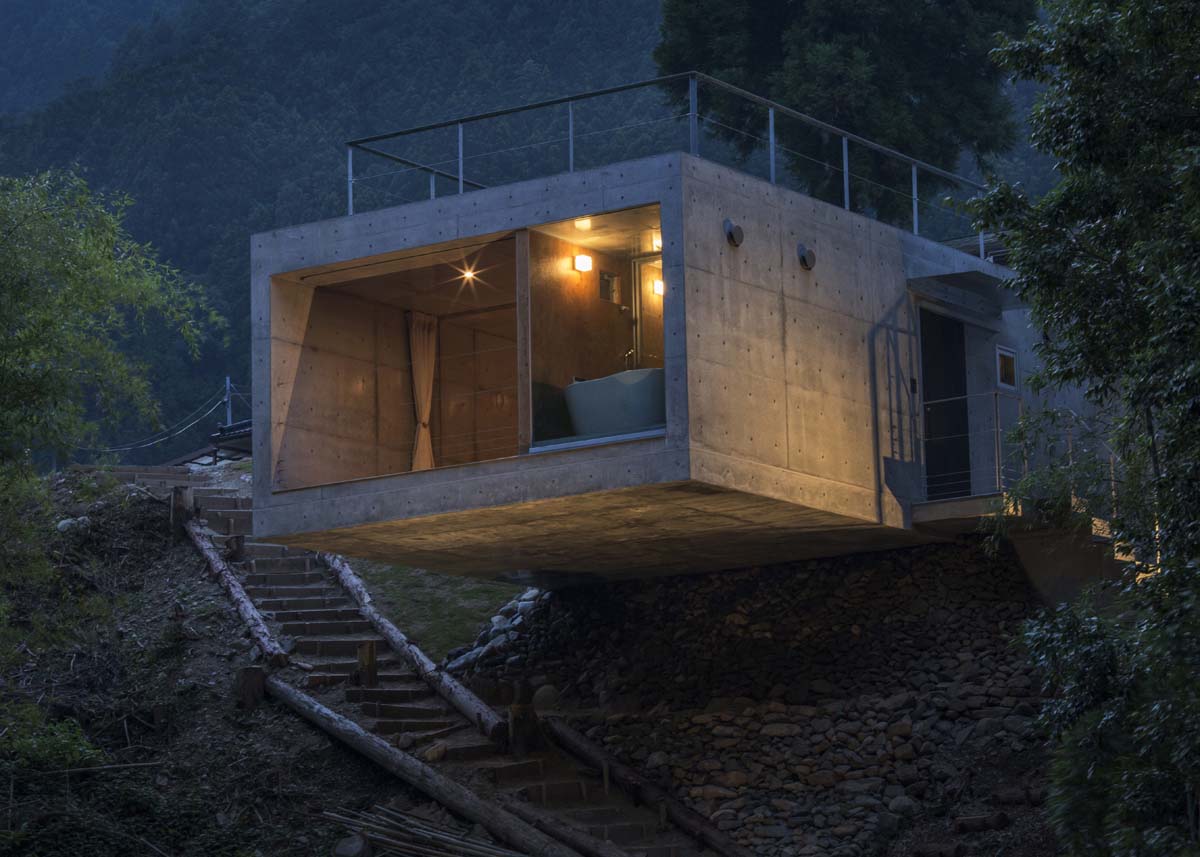 Minimalist tatil evi balıkçılık için tasarlanmış
