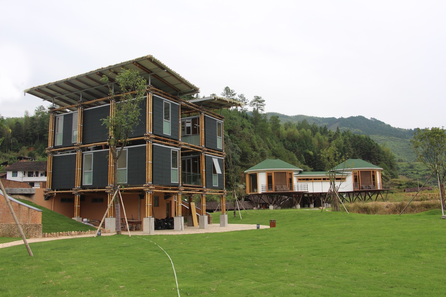 Enerji verimli bambu ev