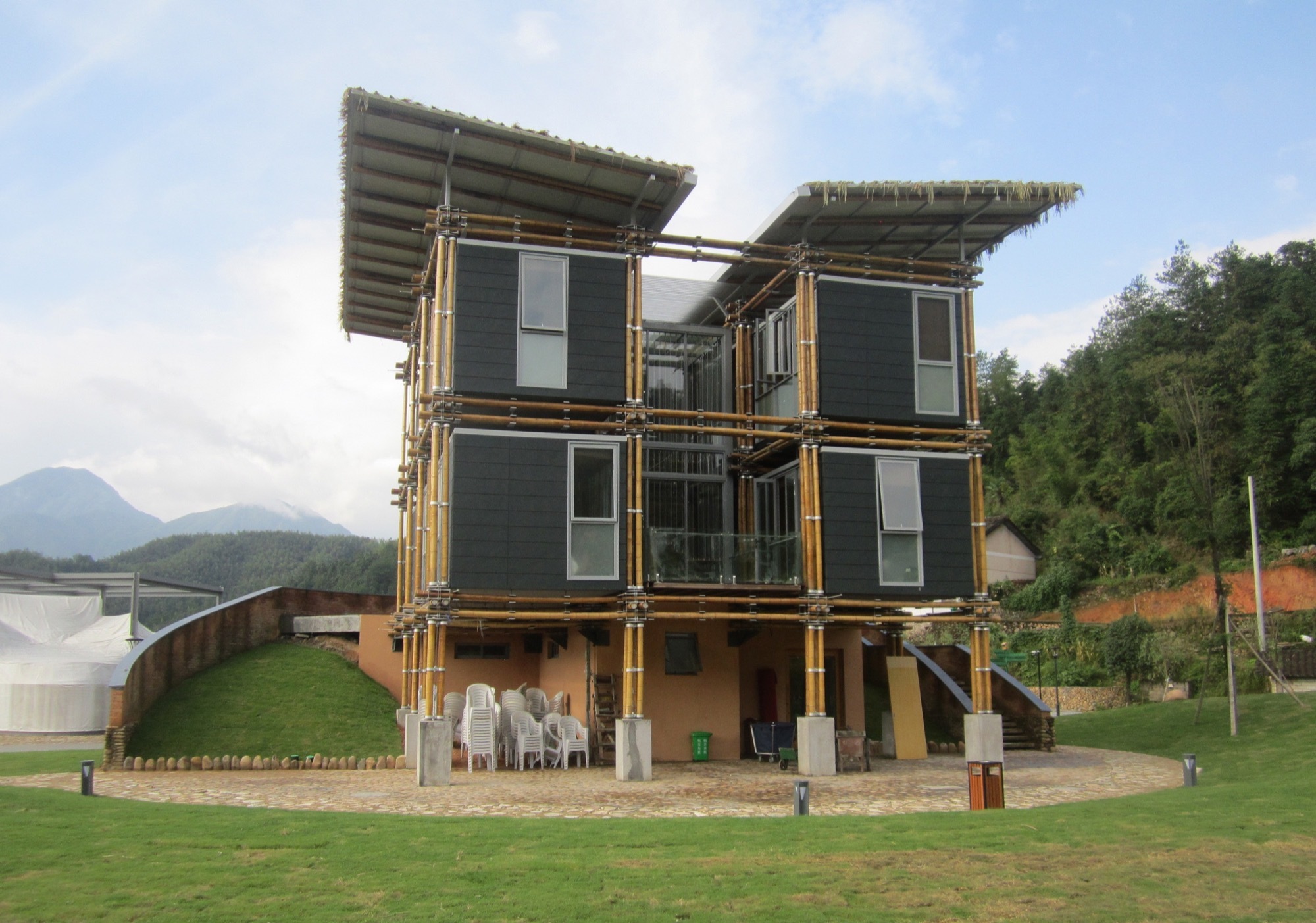 Enerji verimli bambu ev